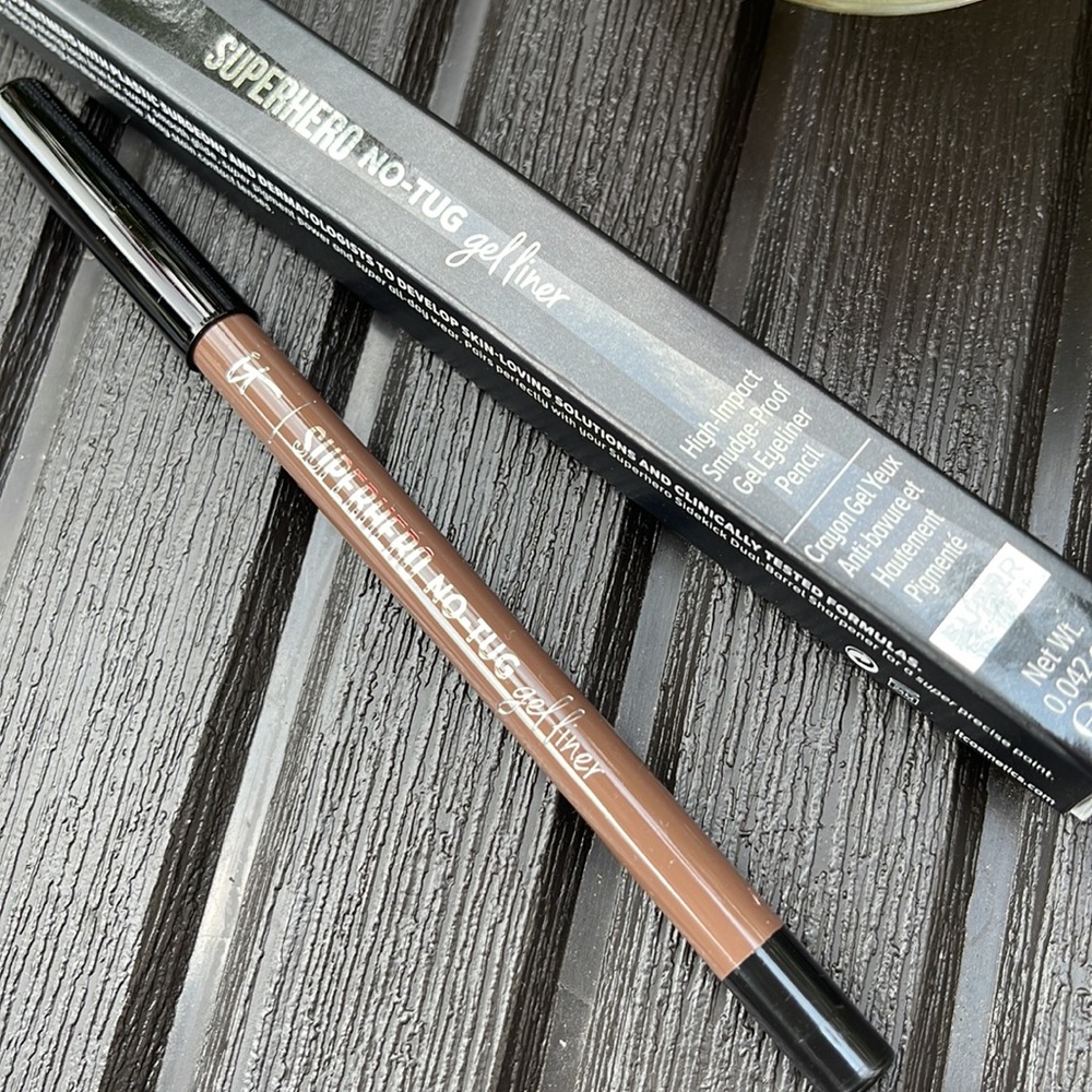 It Cosmetics - Superhero No Tug Gel Liner - Brilliant Brown - Picture 3 of 9